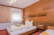 Piz Arina Apartments – Wohnung 2 – Schlafzimmer